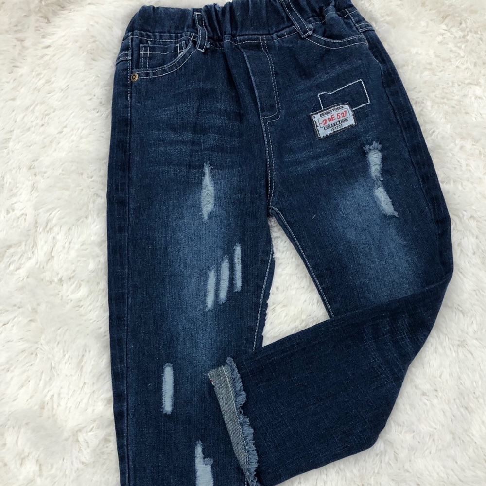 Boys ripped jeans NWT